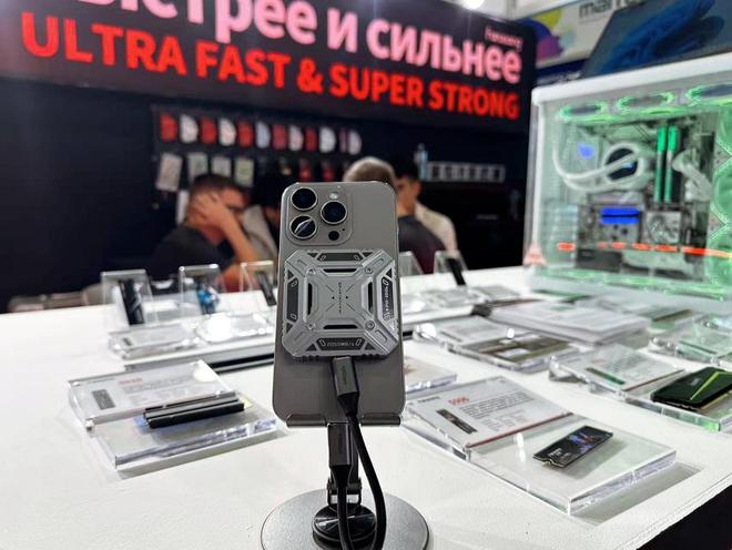 5 Sviaz消费电子盛会中国存储品牌科技出海战略再添里程碑！不朽情缘mg网址从欧亚腹地辐射全球：领德创科技亮相俄罗斯202(图2)